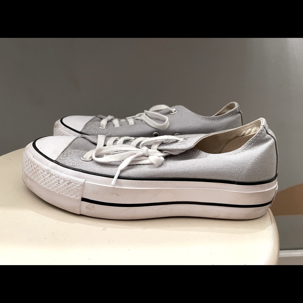 Grey Platform Converse Size 7